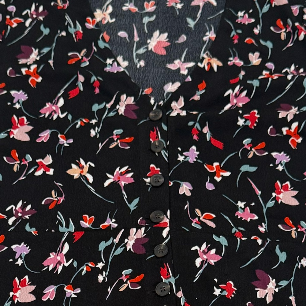 Floral Patterned Garment - Picture 8 of 8